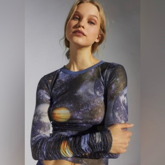 Urban Outfitters Galaxy Top - Picture 2 of 8